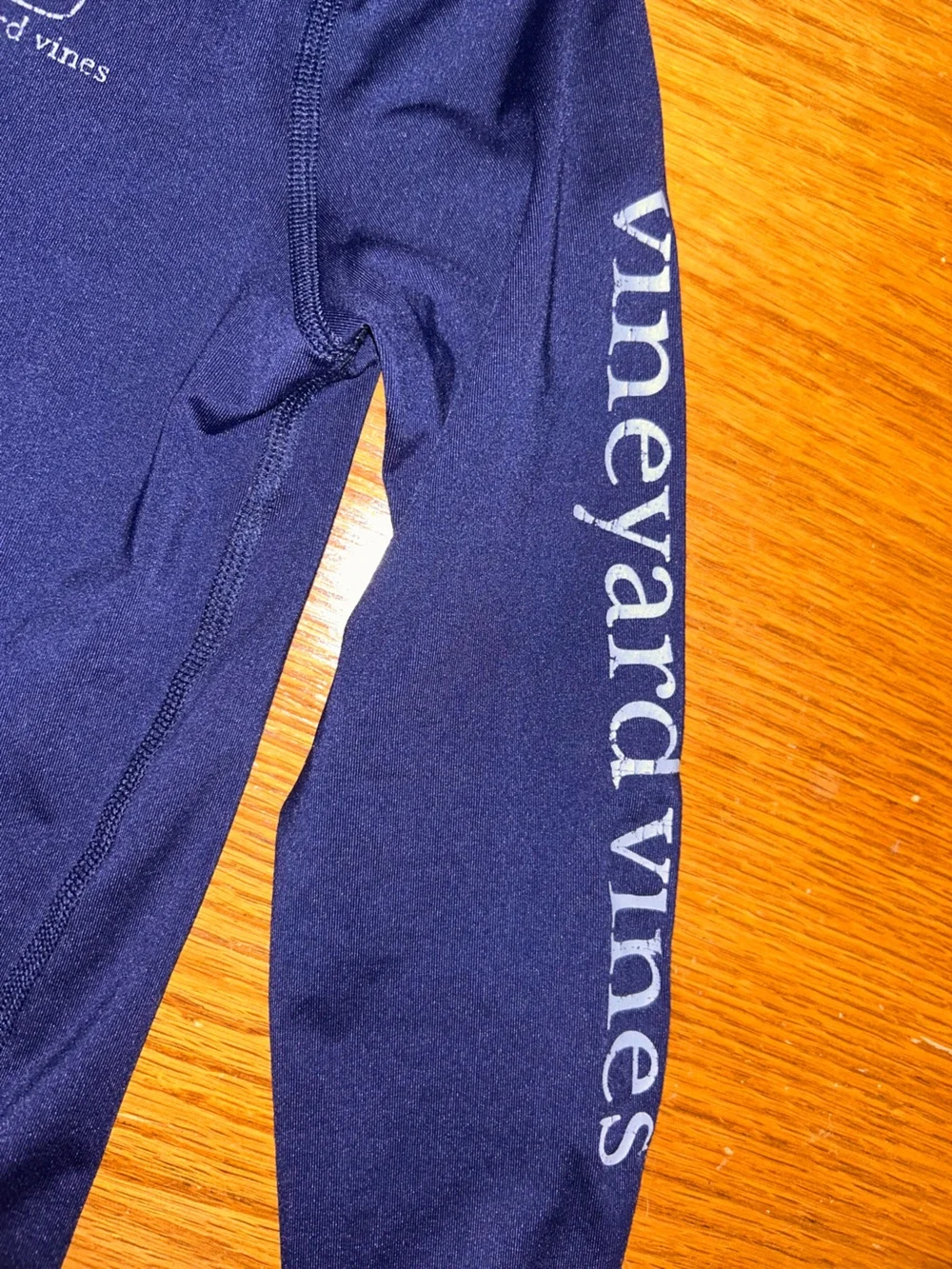 Vineyard Vines Men's Navy Long-Sleeve Crewneck Sweater with Logo Sleeve Print